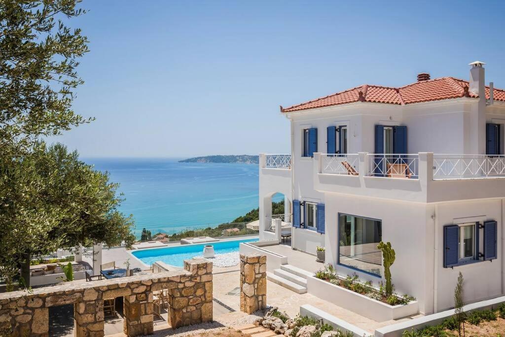 Lourdas White Villa Lourdata  Esterno foto